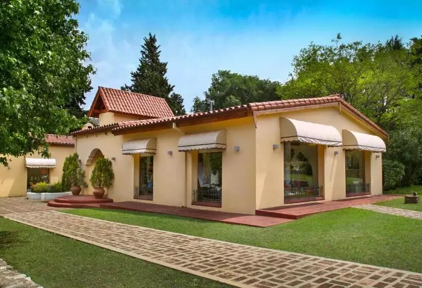Altos De Belgrano Hotel Cabañas Golf Y Spa