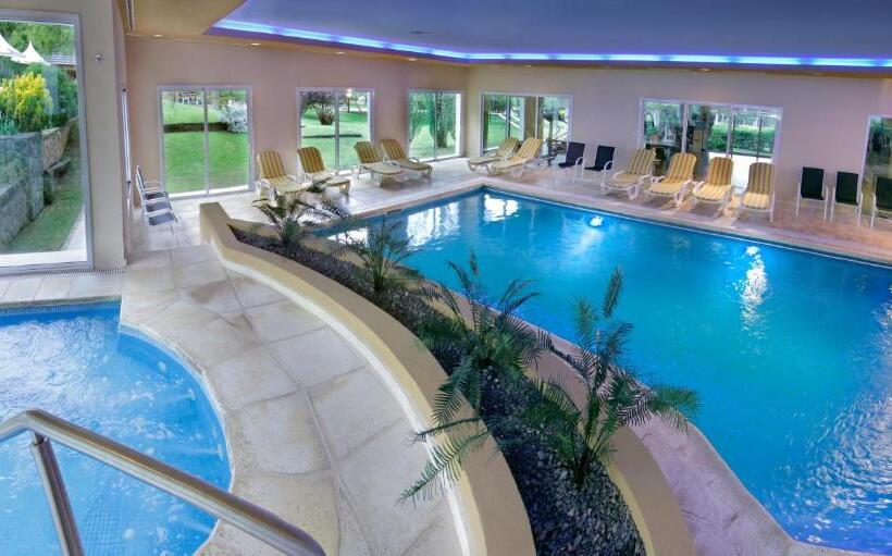 Altos De Belgrano Hotel Cabañas Golf Y Spa