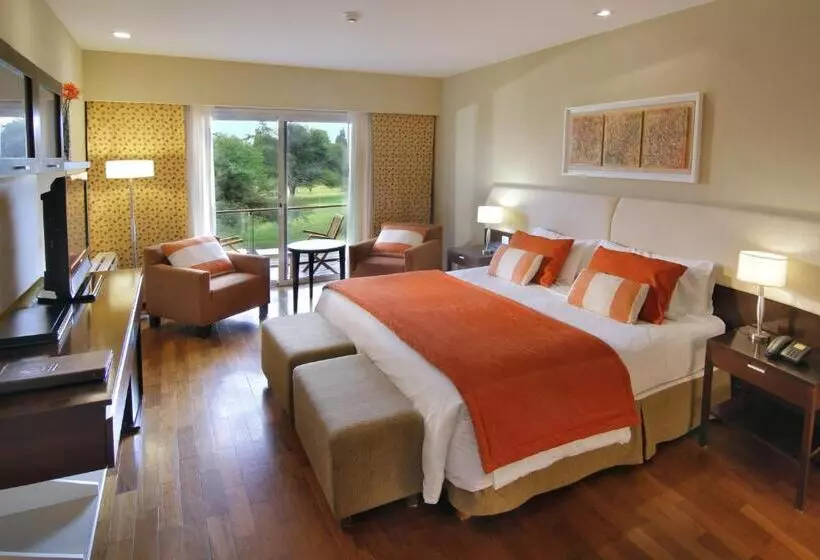 Altos De Belgrano Hotel Cabañas Golf Y Spa