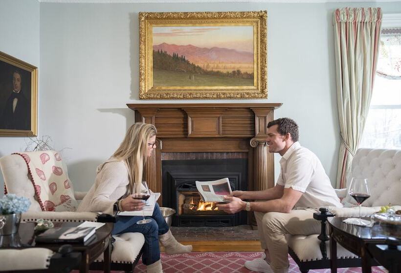 צימר 34 State Historic Luxury Suites Skaneateles