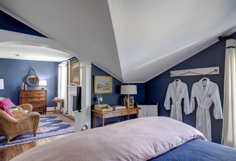 צימר 34 State Historic Luxury Suites Skaneateles