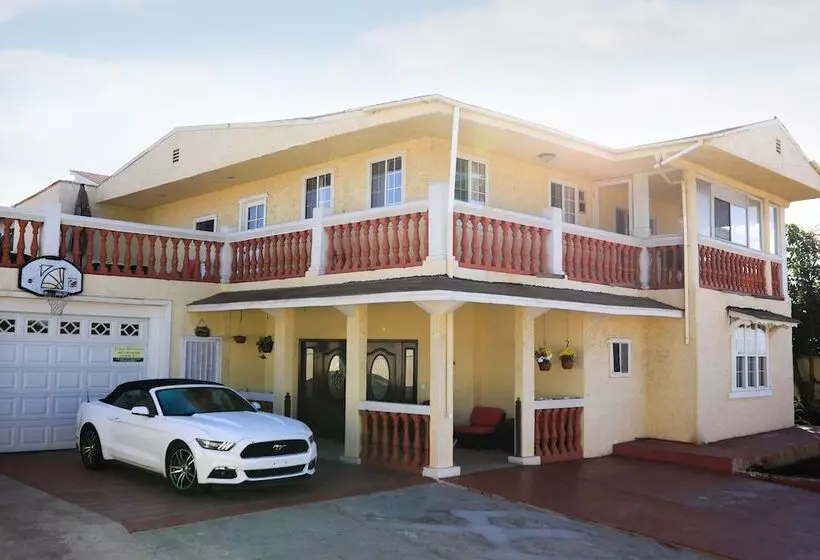 تختخواب و صبحانه Playa Hermosa Inn At The Beach