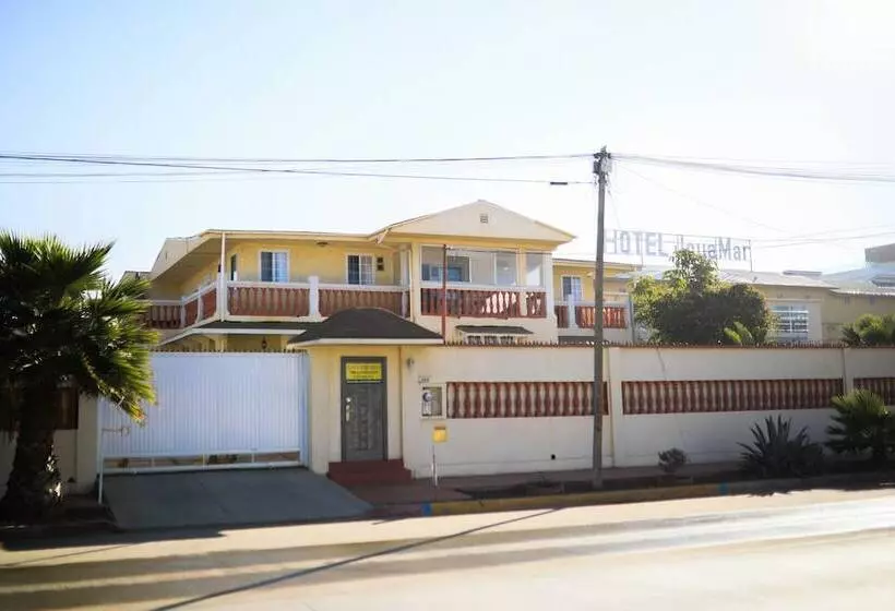 تختخواب و صبحانه Playa Hermosa Inn At The Beach