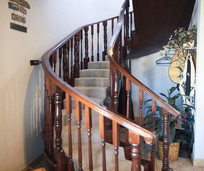 مبيت وإفطار Playa Hermosa Inn At The Beach