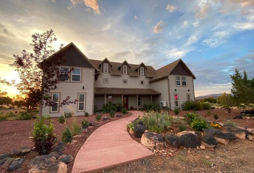 مبيت وإفطار Skyridge Inn