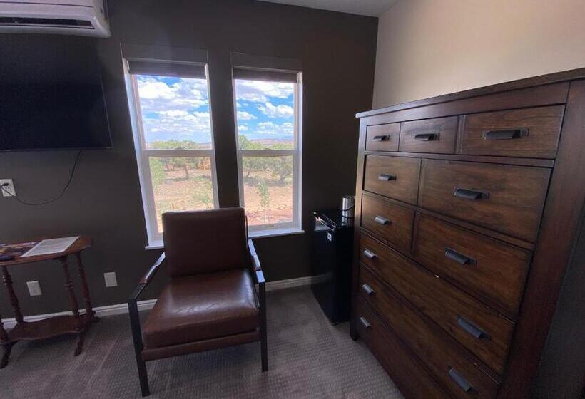 مبيت وإفطار Skyridge Inn