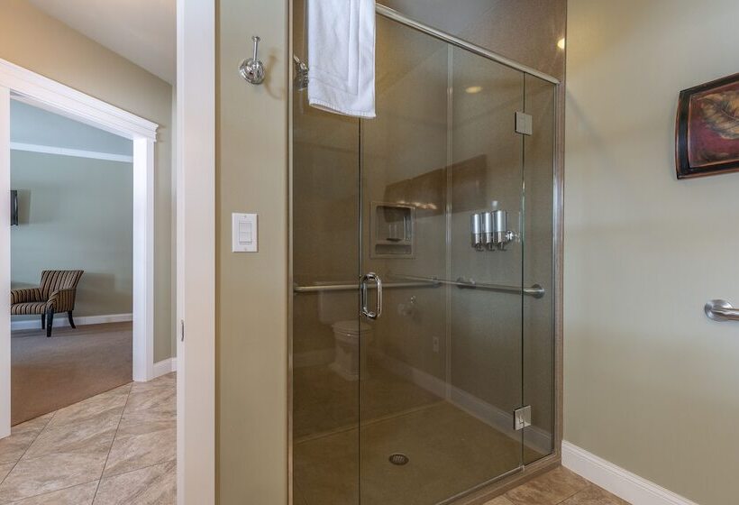 צימר Summer Creek Inn