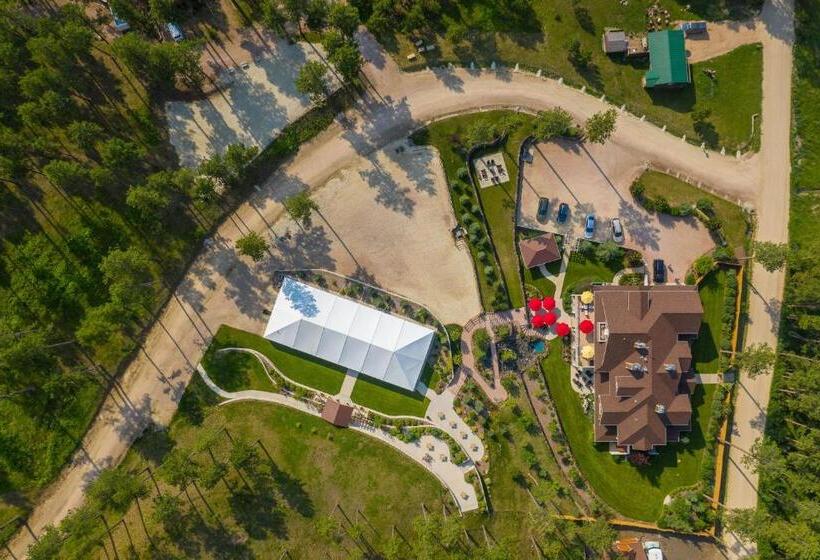 צימר Summer Creek Inn