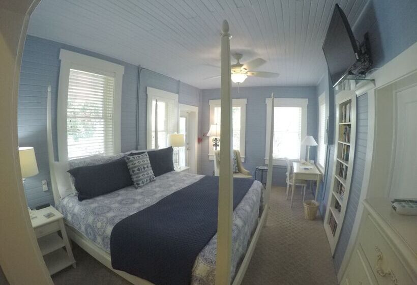 تختخواب و صبحانه The Hibiscus House