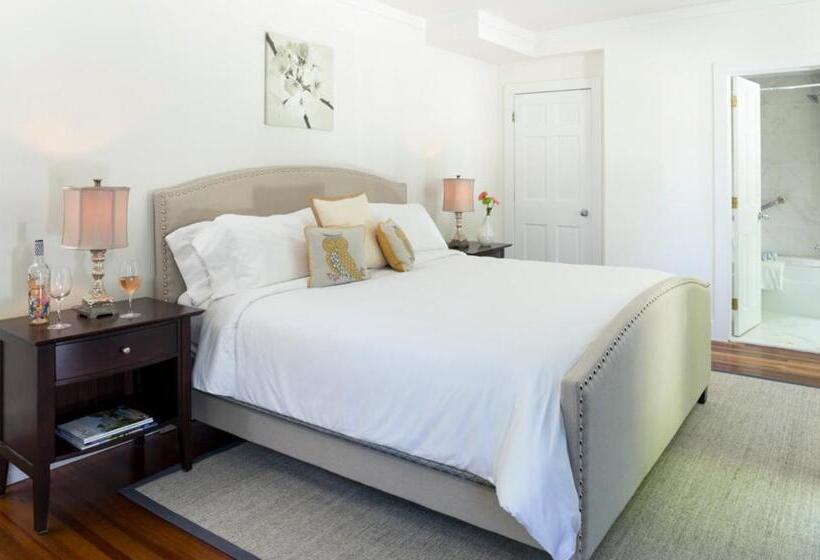 Aamiaismajoitus (B&B) West Neck Guesthouse