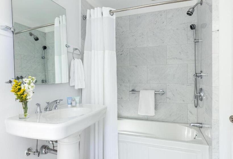 Aamiaismajoitus (B&B) West Neck Guesthouse