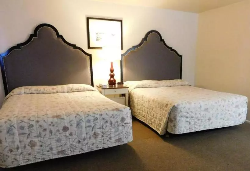 Capri Motel