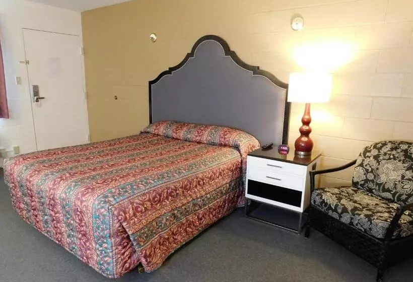 Capri Motel