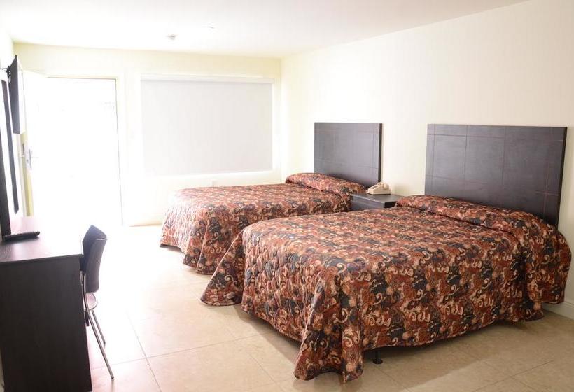 Carl's El Padre Motel