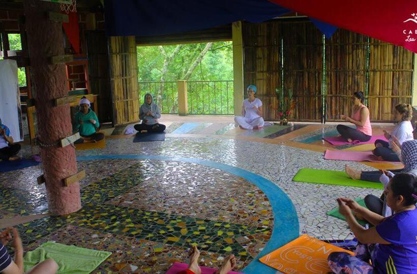 هتل Cabañas Los Achicuales