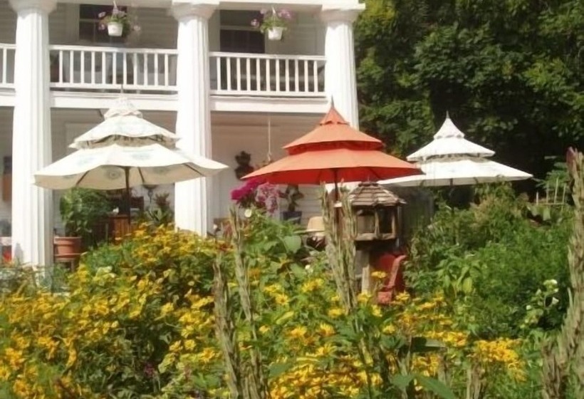 House Of 1833 Bed And Breakfast