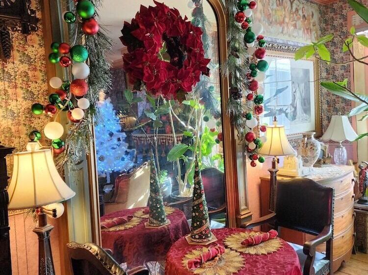 House Of 1833 Bed And Breakfast