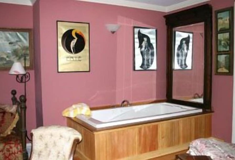 House Of 1833 Bed And Breakfast