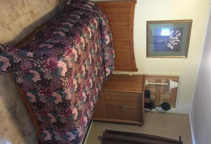 Lakeview Motel & Apartments