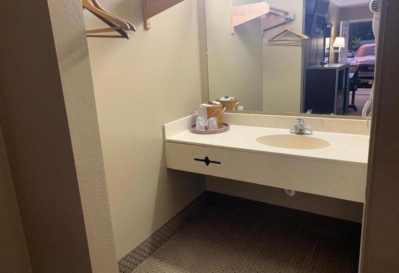 فندق على الطريق Budget Inn Beebe