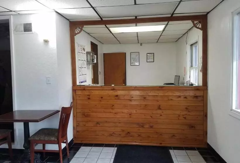 モーテル Budget Inn Keokuk