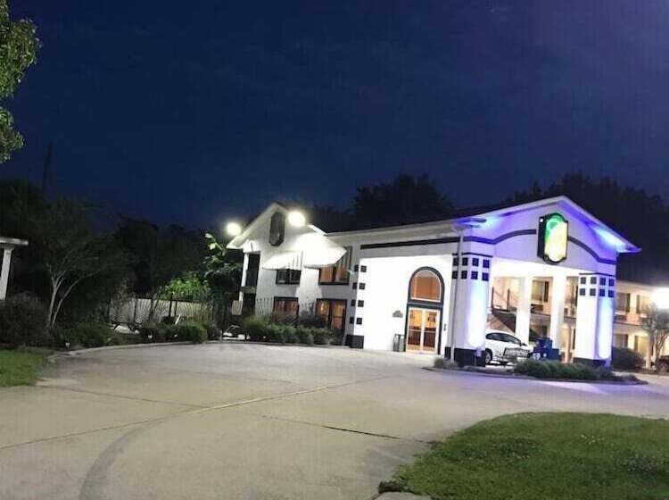 汽车旅馆  Cypress Inn