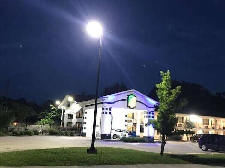 汽车旅馆  Cypress Inn