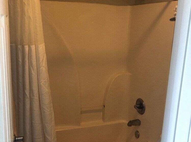 汽车旅馆  Cypress Inn