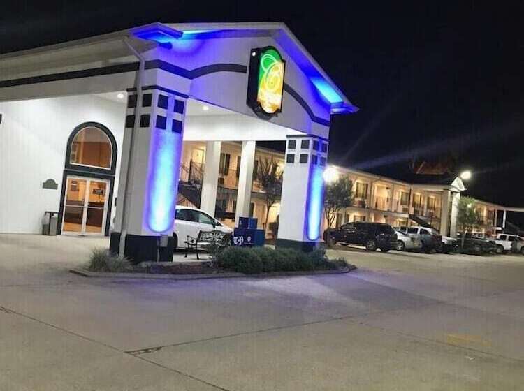 汽车旅馆  Cypress Inn