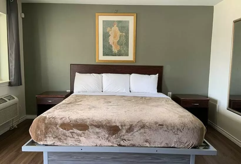 Motelli Paris Extended Stay Suites