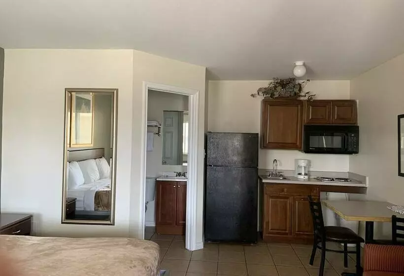 Motelli Paris Extended Stay Suites