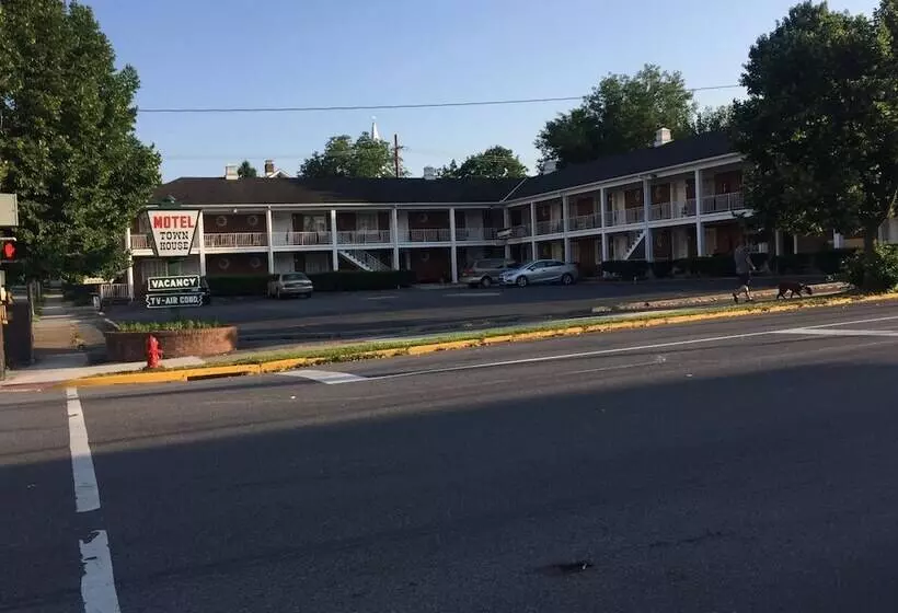 Motel Townhouse