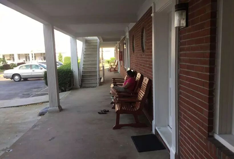 Motel Townhouse
