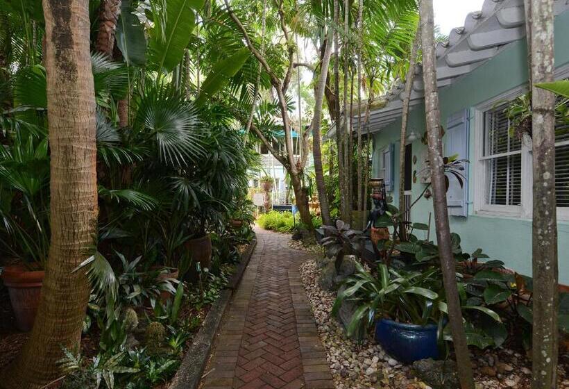 Pineapple Point Guesthouse & Resort   Gay Men S Resort