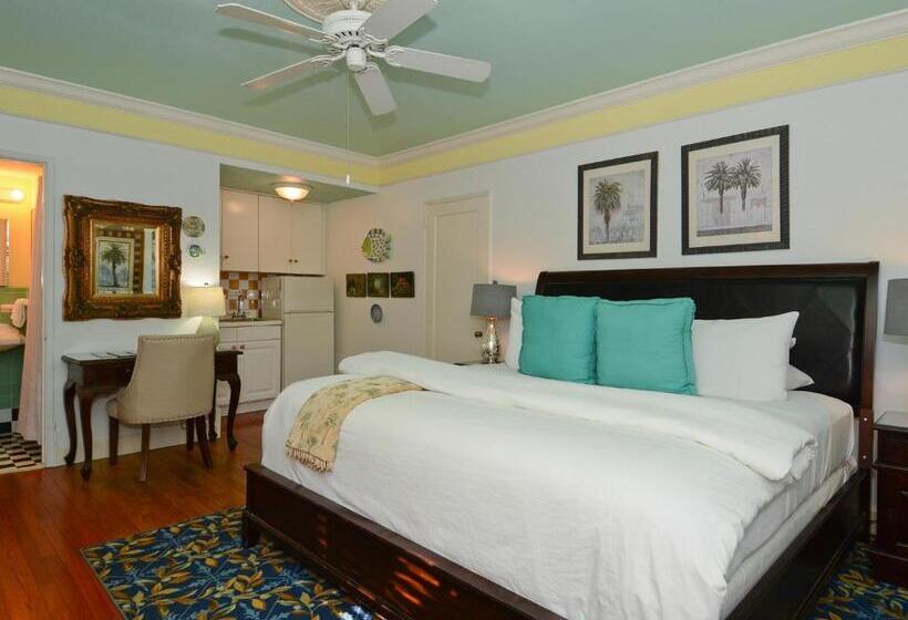 Pineapple Point Guesthouse & Resort   Gay Men S Resort