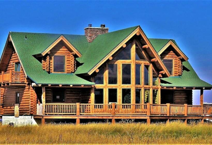 Teton Hostel Hideaway