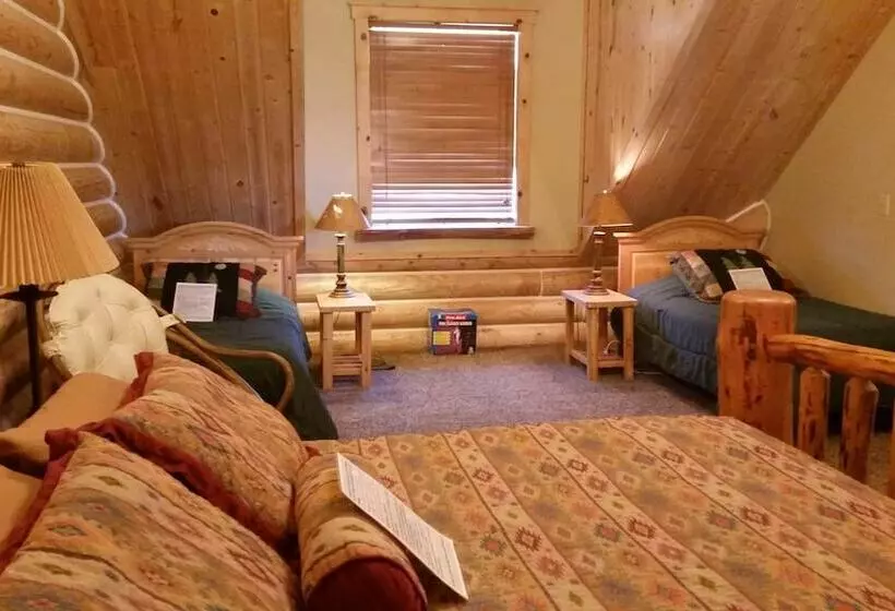 Teton Hostel Hideaway