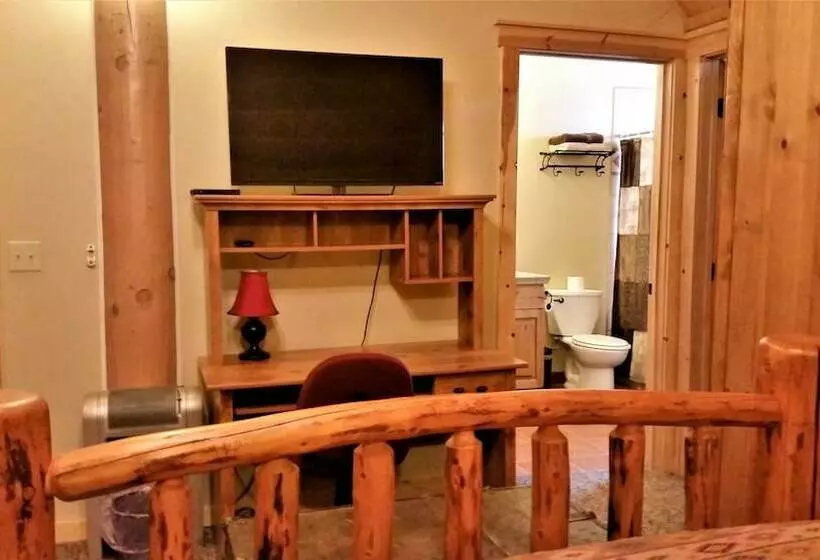 Teton Hostel Hideaway