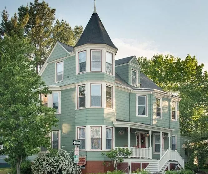 The Chadwick Bed And Breakfast