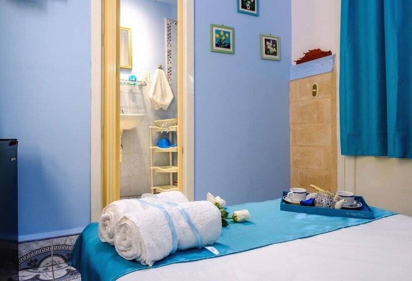 تختخواب و صبحانه Casa Marisela De Colores