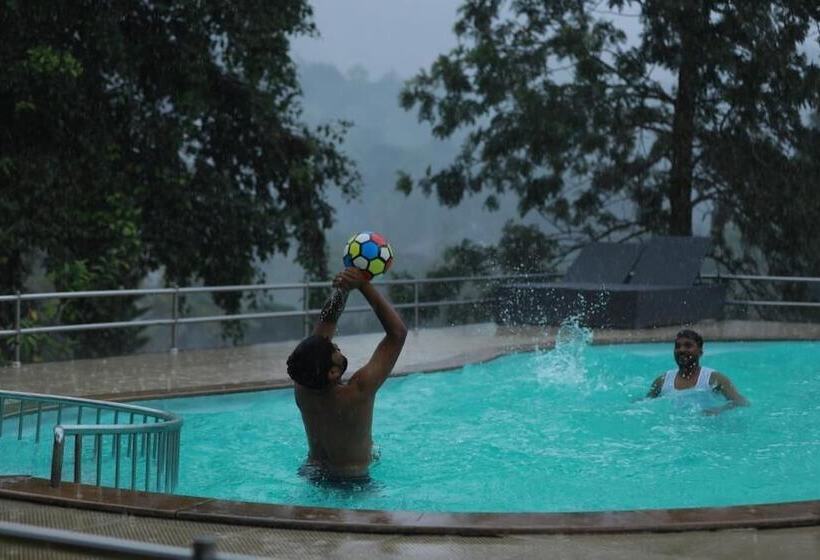 Hotel Broad Bean Resort & Spa