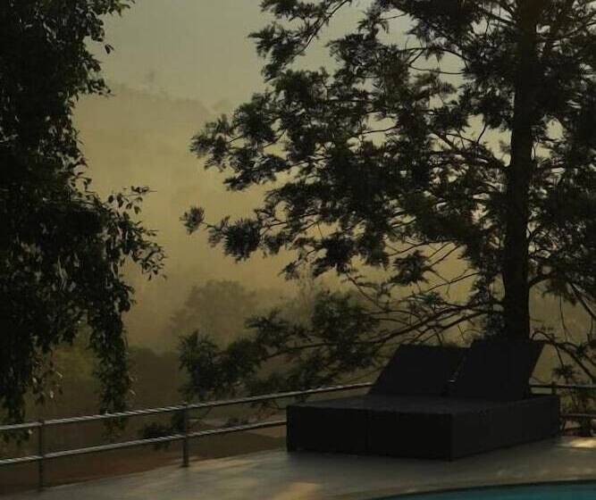 Hotel Broad Bean Resort & Spa