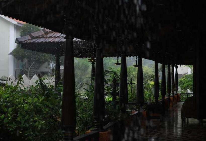 Hotel Broad Bean Resort & Spa