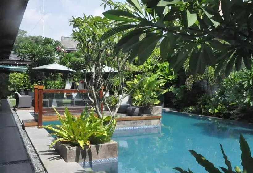 ホテル Chateau Genevie Resort And Event Center