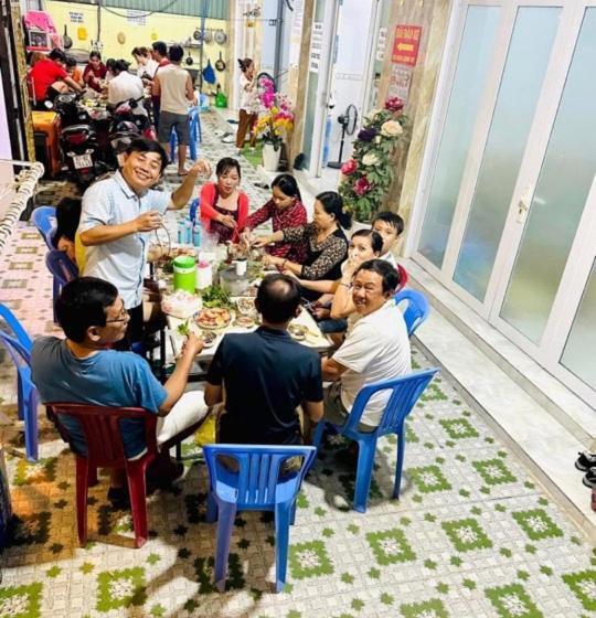 Nhà Nghỉ Lê được