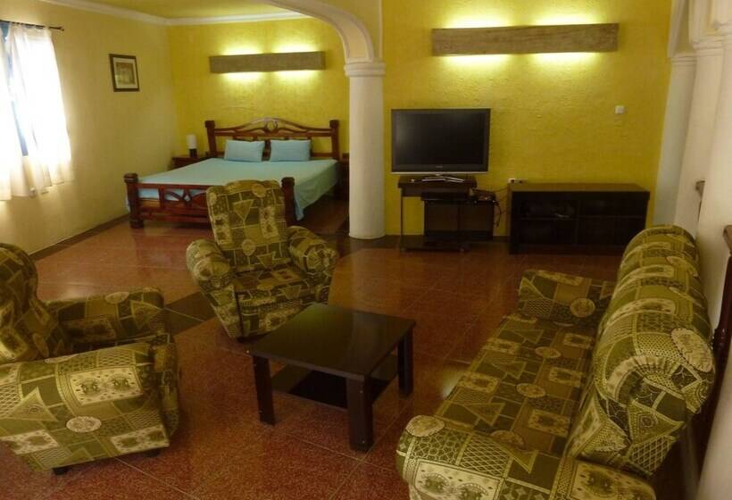 پانسیون Hostal Las Palmas