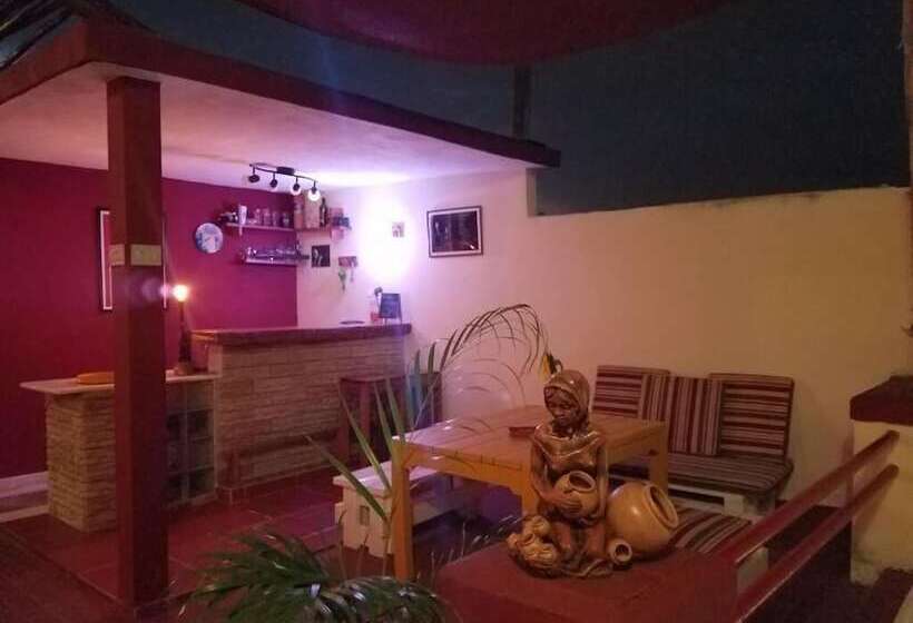 پانسیون Maison Carnot