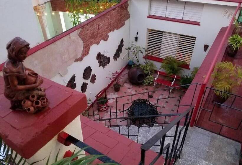 پانسیون Maison Carnot