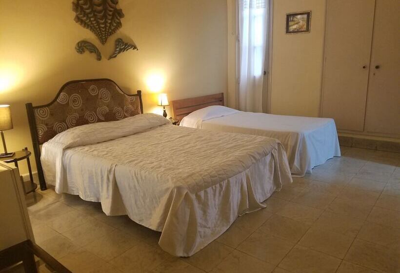 پانسیون Maison Carnot