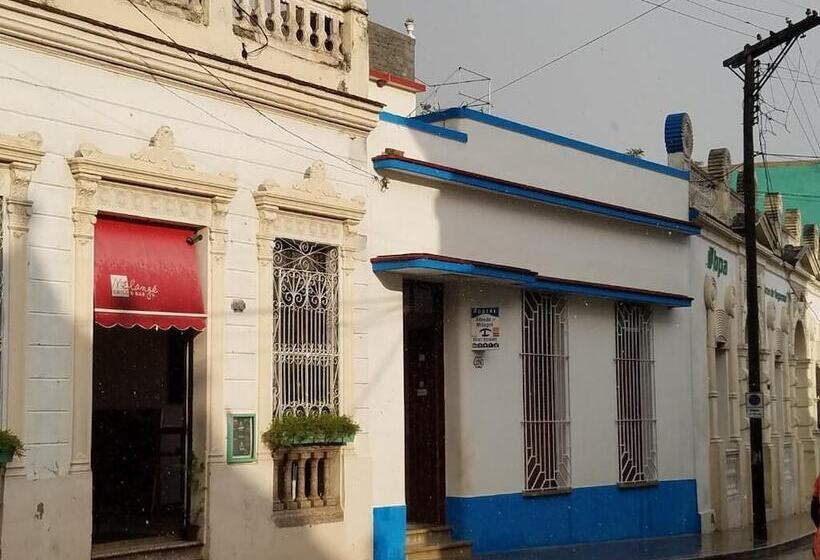 پانسیون Maison Carnot